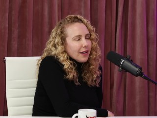 Yummy Bunny Elsa Jean Captivates With Her Box